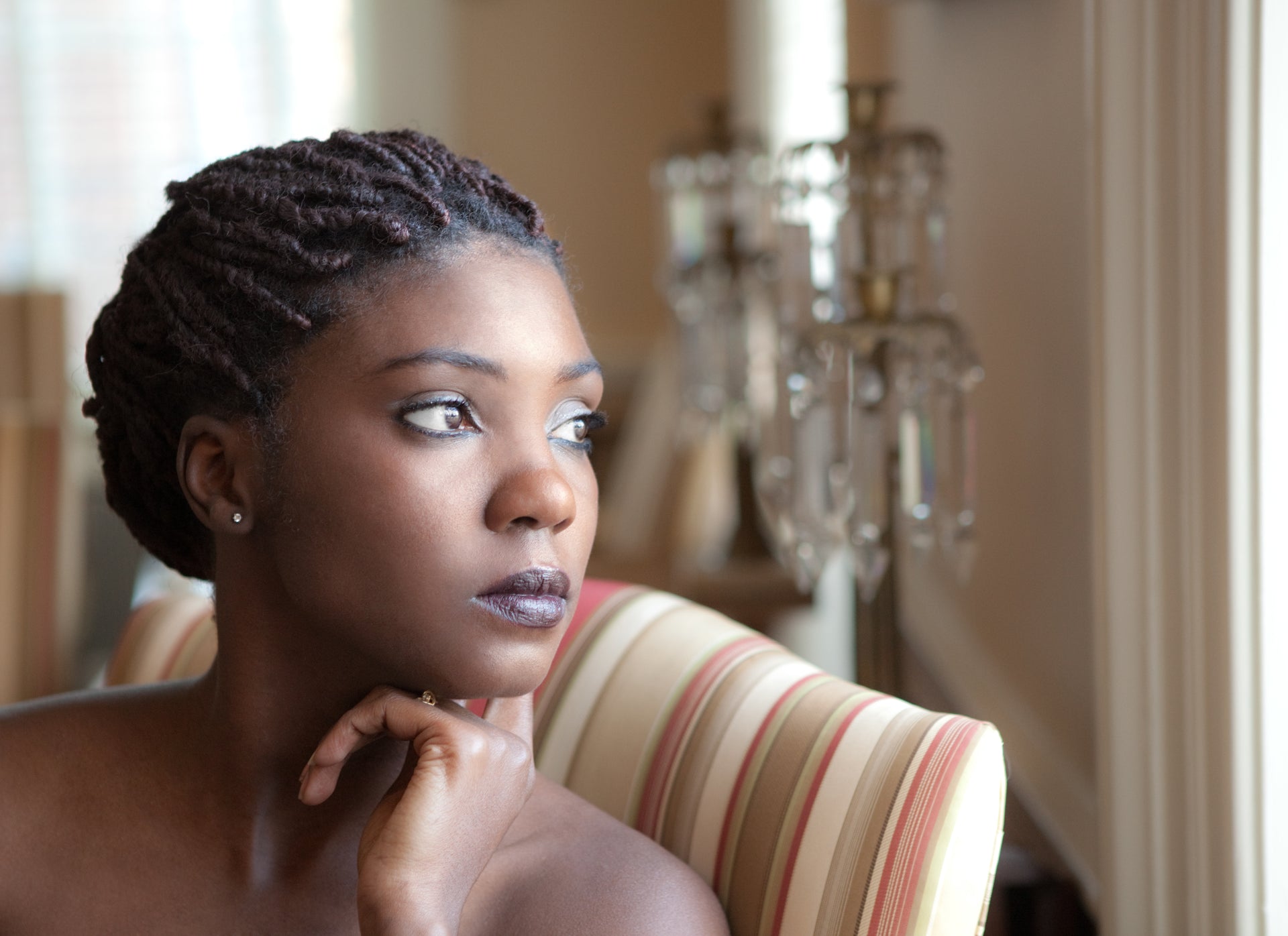 "The Ultimate Guide to Black Hair Care: Maintaining Healthy and Hydrated Locks"